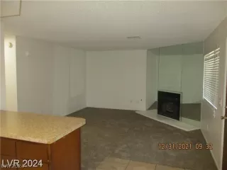 Photo #5: 2585696 Listing 