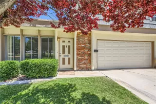 Photo #2: 2585707 Listing