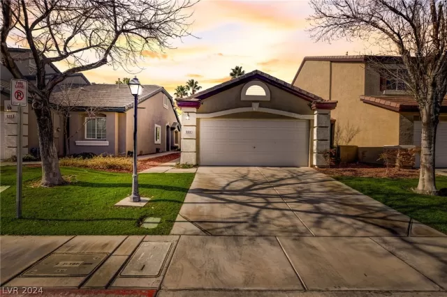 MLS: 2585718 Condo For Sale