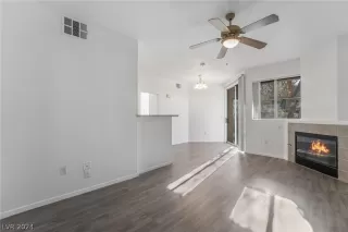 Photo #6: 2585723 Listing