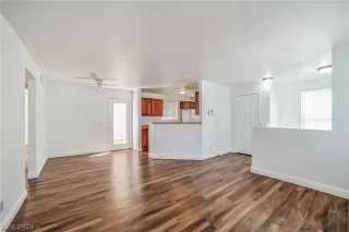 Photo #3: 2585730 Listing 