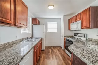 Photo #5: 2585730 Listing 