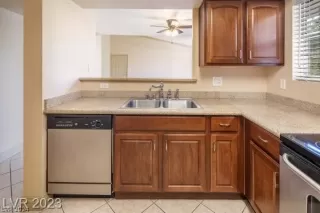 Photo #2: 2585751 Listing 