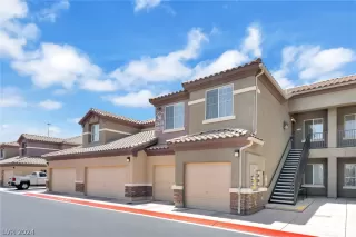 Photo #1: 2585757 Listing