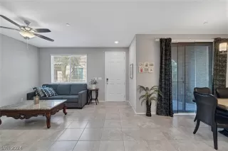 Photo #3: 2585795 Listing