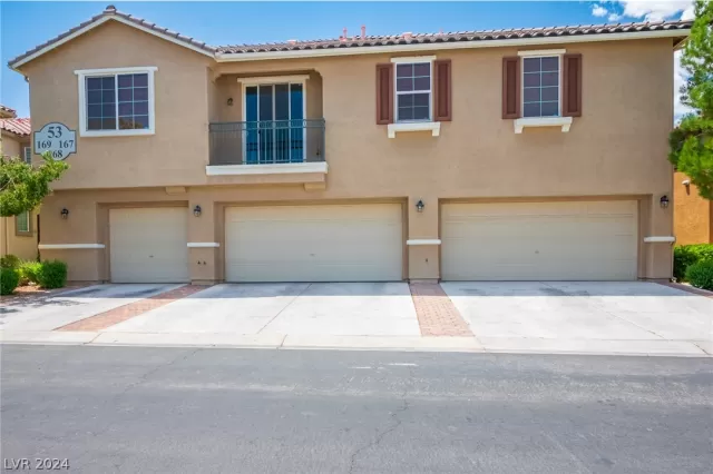 MLS: 2585811 Condo For Sale