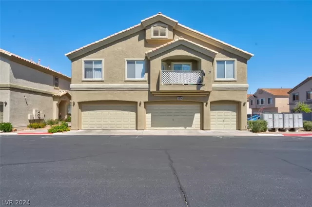 MLS: 2585813 Condo For Sale