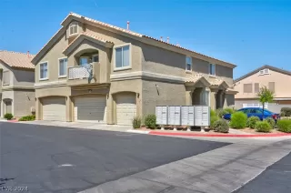 Photo #1: 2585813 Listing