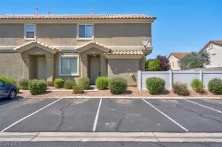 Photo #2: 2585813 Listing