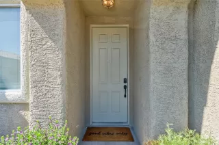 Photo #3: 2585813 Listing