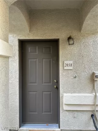 Photo #1: 2585823 Listing 