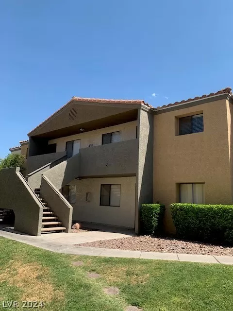 MLS: 2585826 Condo For Sale