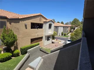 Photo #3: 2585826 Listing 