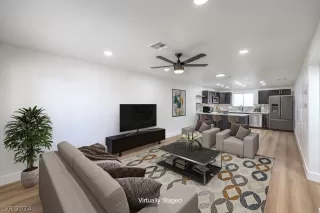 Photo #1: 2585833 Listing 