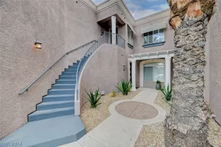 Photo #1: 2585852 Listing 