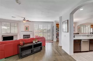 Photo #3: 2585852 Listing 