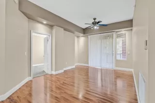 Photo #6: 2585859 Listing 