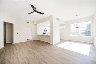 Photo #4: 2585860 Listing 