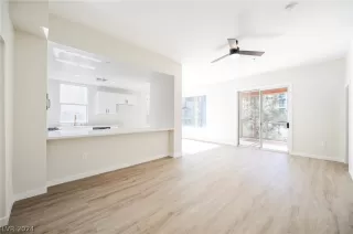 Photo #6: 2585860 Listing 