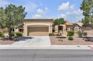 Photo #1: 2585899 Listing