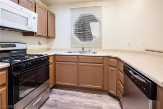 Photo #4: 2585946 Listing 