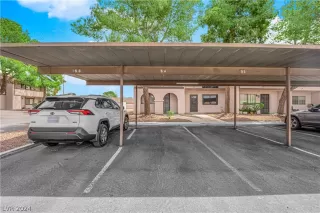 Photo #4: 2585947 Listing