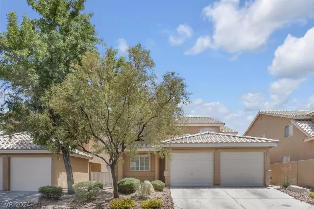 MLS: 2585965 Condo For Sale