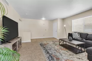 Photo #6: 2585965 Listing 