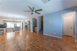 Photo #1: 2585980 Listing 