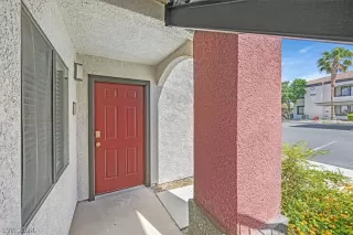 Photo #2: 2585992 Listing 