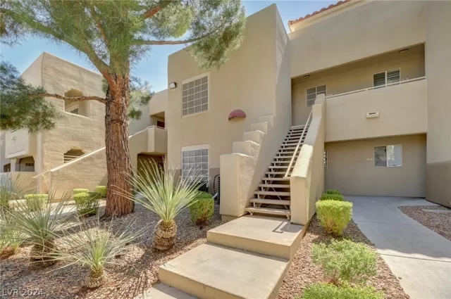 MLS: 2585999 Condo For Sale