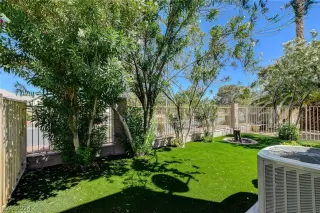 Photo #1: 2586027 Listing 