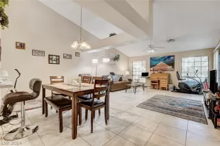 Photo #5: 2586027 Listing 