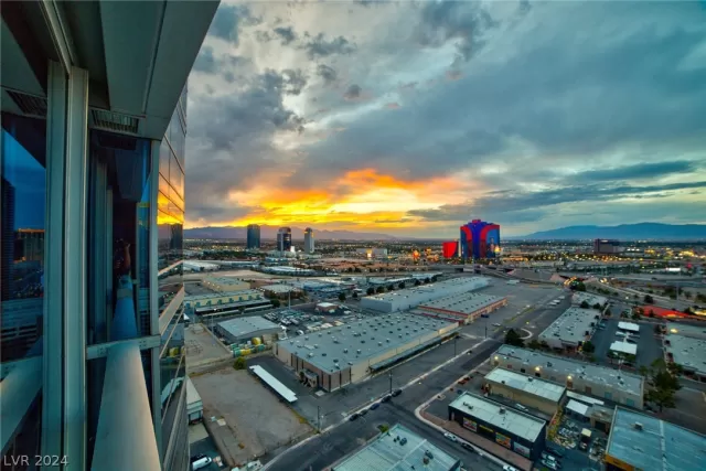 MLS: 2586067 Condo For Sale