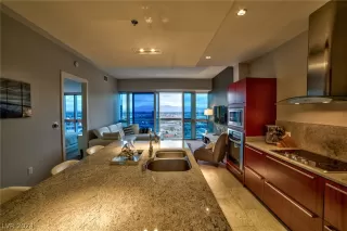 Photo #3: 2586067 Listing 