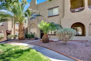 Photo #1: 2586076 Listing