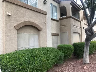 Photo #1: 2586086 Listing