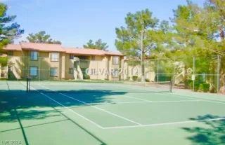 Photo #3: 2586102 Listing