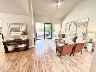 Photo #4: 2586117 Listing 