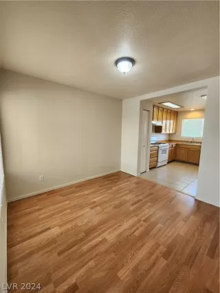 Photo #3: 2586130 Listing 