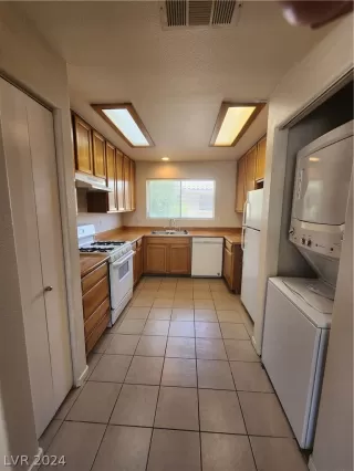 Photo #5: 2586130 Listing 