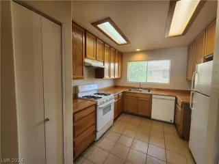 Photo #6: 2586130 Listing 