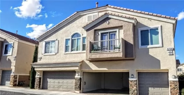 MLS: 2586177 Condo For Sale