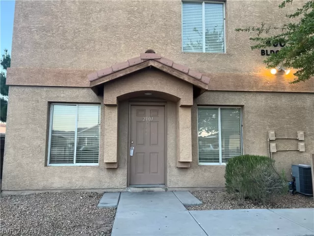 MLS: 2586204 Condo For Sale