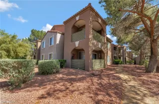 Photo #1: 2586252 Listing