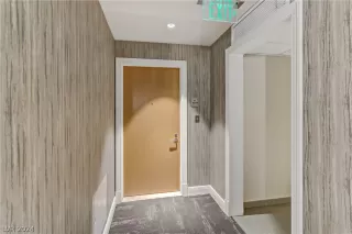 Photo #4: 2586277 Listing