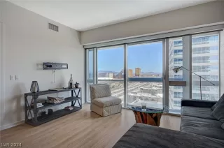 Photo #2: 2586293 Listing 