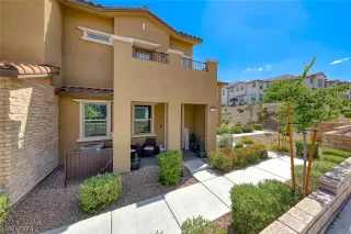 Photo #1: 2586331 Listing 