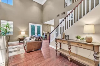 Photo #3: 2586349 Listing 