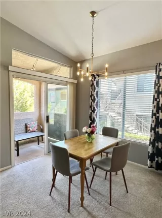 Photo #6: 2586363 Listing